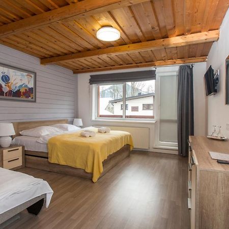 Guesthouse Yes In Bodice Екстериор снимка