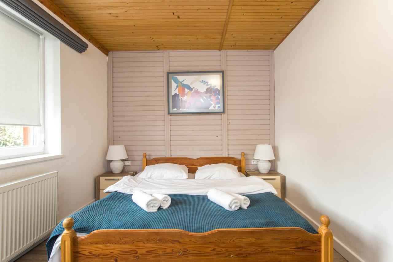 Guesthouse Yes In Bodice Екстериор снимка