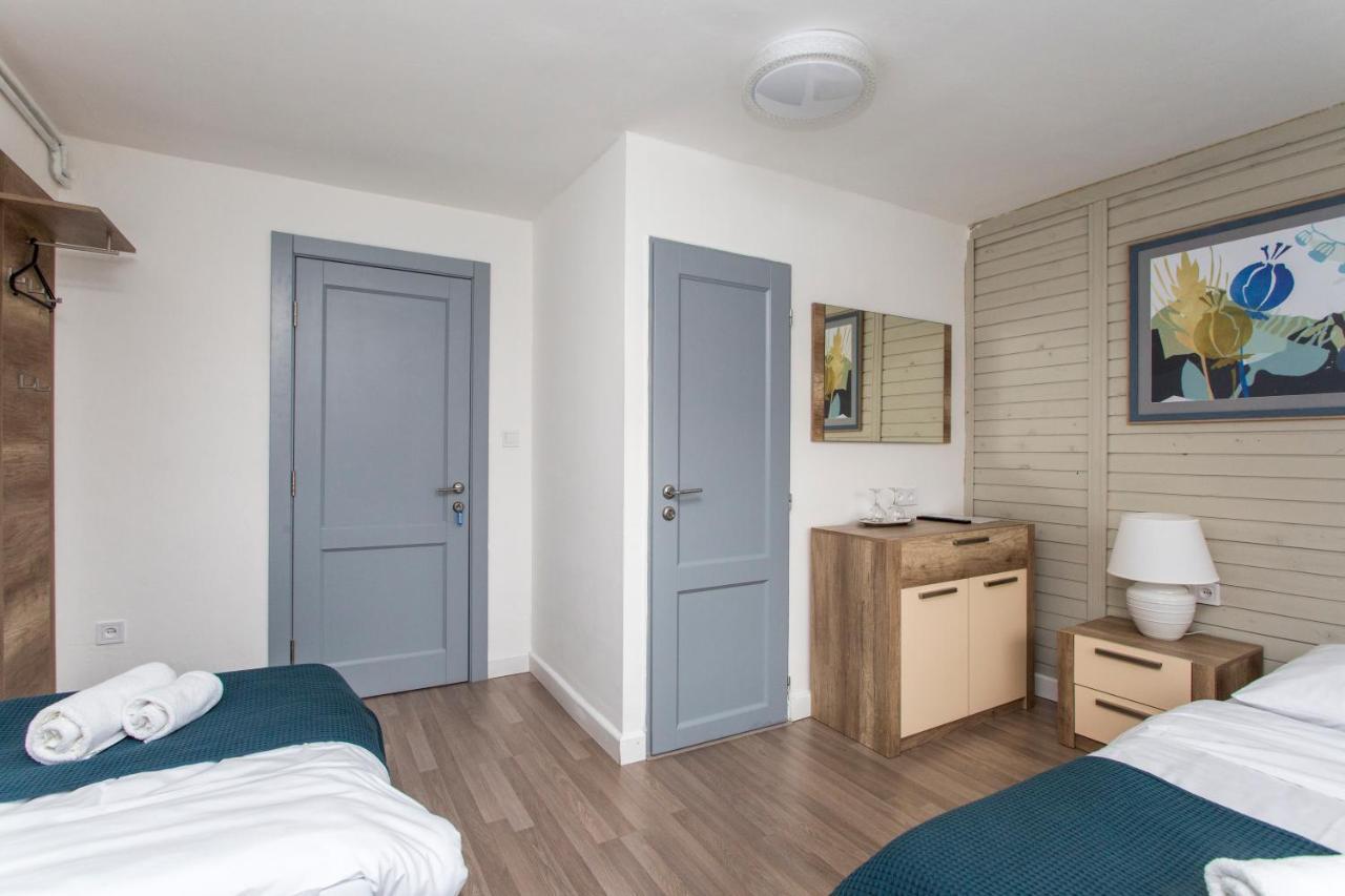 Guesthouse Yes In Bodice Екстериор снимка